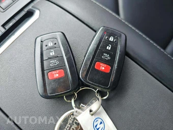 2022 Toyota Highlander XLE - miniatura 5