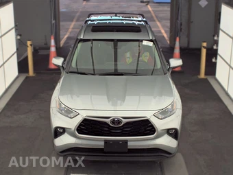2022 Toyota Highlander XLE - miniatura 2