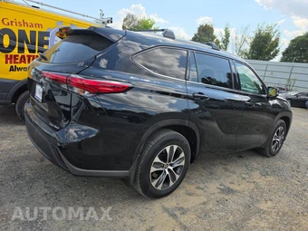 2022 Toyota Highlander XLE - miniatura 4