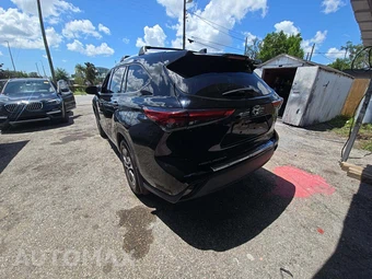 2022 Toyota Highlander XLE - miniatura 2