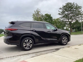 2022 Toyota Highlander XLE - miniatura 6