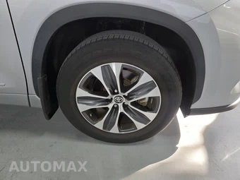 2022 Toyota Highlander XLE - miniatura 30