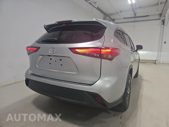 2022 Toyota Highlander XLE - miniatura 4