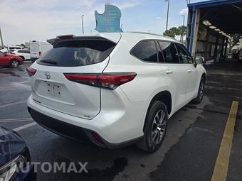 2022 Toyota Highlander XLE - miniatura 4