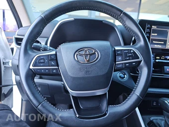 2022 Toyota Highlander XLE - miniatura 10