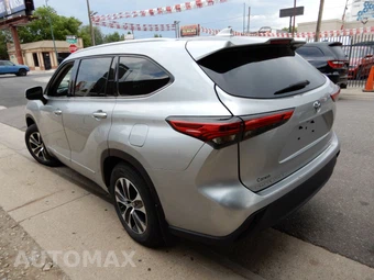 2022 Toyota Highlander XLE - miniatura 7