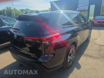 2022 Toyota Highlander XLE - miniatura 4