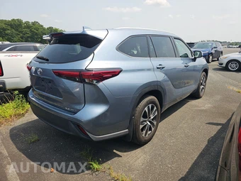 2022 Toyota Highlander XLE - miniatura 4