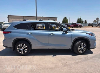 2022 Toyota Highlander XLE - miniatura 8