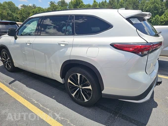 2022 Toyota Highlander XSE - miniatura 6