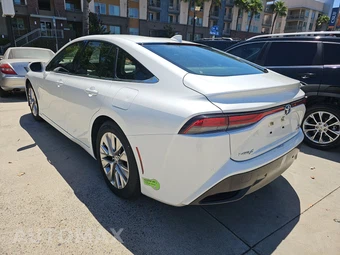 2022 Toyota Mirai XLE - miniatura 6