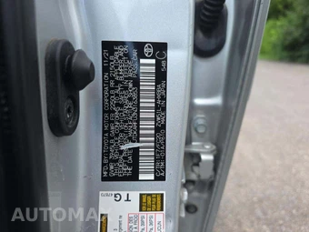 2022 Toyota Prius L Eco - miniatura 2