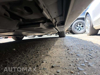 2022 Toyota Prius L Eco – miniatura 15