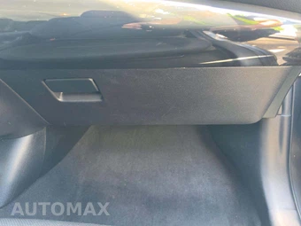 2022 Toyota Prius L Eco – miniatura 17