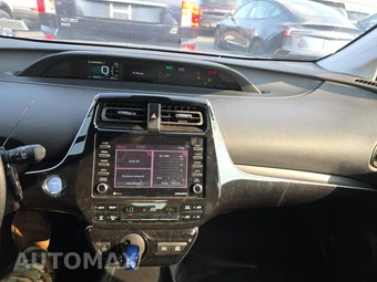 2022 Toyota Prius LE - miniatura 11