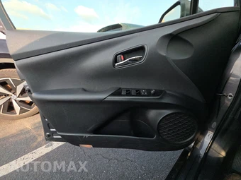 2022 Toyota Prius LE - miniatura 9