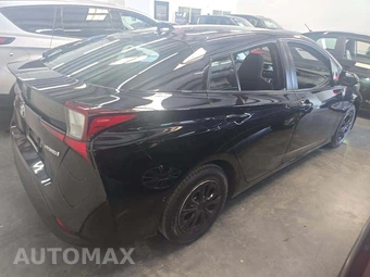 2022 Toyota Prius LE - miniatura 3
