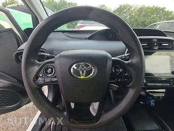 2022 Toyota Prius LE – miniatura 10