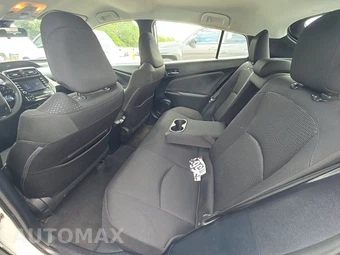 2022 Toyota Prius LE – miniatura 13