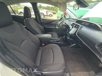 2022 Toyota Prius LE – miniatura 8