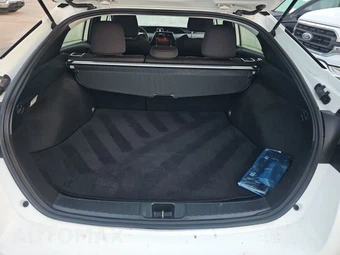 2022 Toyota Prius LE – miniatura 16