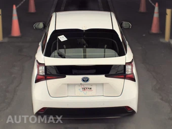 2022 Toyota Prius LE – miniatura 5