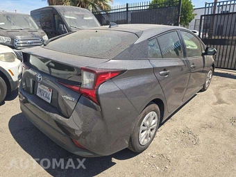 2022 Toyota Prius LE - miniatura 3