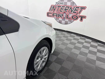 2022 Toyota Prius LE - miniatura 28