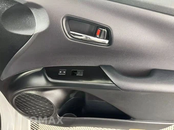 2022 Toyota Prius LE - miniatura 40