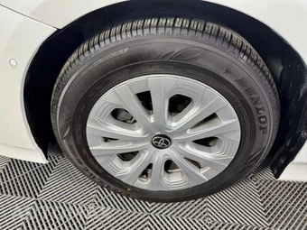 2022 Toyota Prius LE - miniatura 41