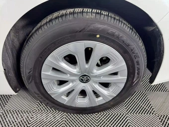 2022 Toyota Prius LE - miniatura 42