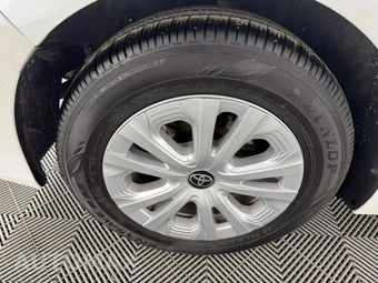 2022 Toyota Prius LE - miniatura 43