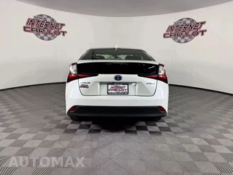 2022 Toyota Prius LE - miniatura 6