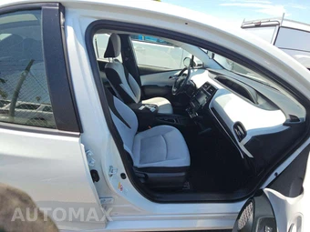 2022 Toyota Prius LE – miniatura 17