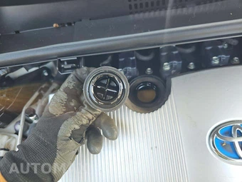 2022 Toyota Prius LE – miniatura 31