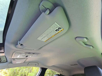 2022 Toyota Prius Nightshade Edition - miniatura 11