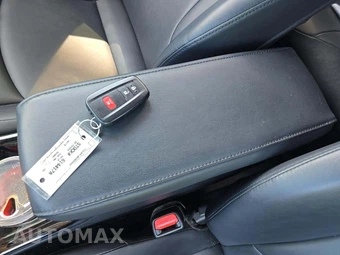 2022 Toyota Prius Nightshade Edition - miniatura 8