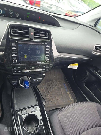 2022 Toyota Prius Prime LE - miniatura 10