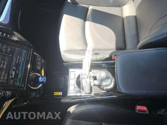 2022 Toyota Prius Prime XLE - miniatura 5