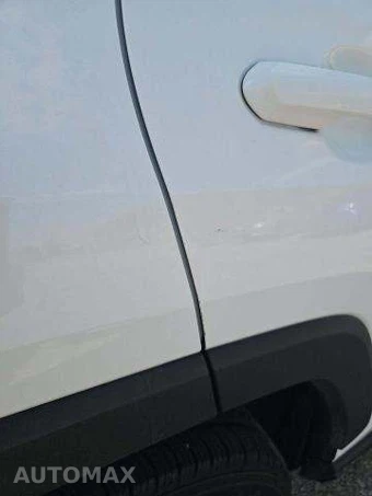 2022 Toyota RAV4 Hybrid LE - miniatura 8