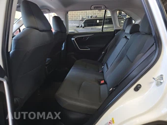 2022 Toyota RAV4 Hybrid LE - miniatura 13