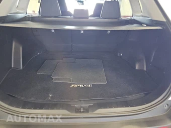 2022 Toyota RAV4 Hybrid LE - miniatura 16
