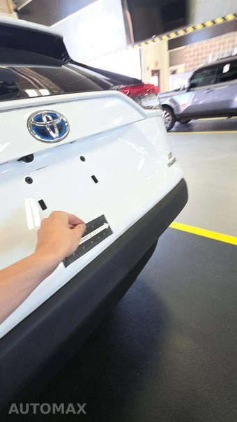 2022 Toyota RAV4 Hybrid LE - miniatura 23