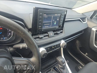 2022 Toyota RAV4 Hybrid LE - miniatura 11