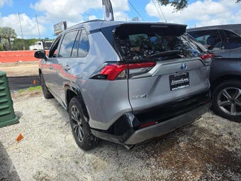 2022 Toyota RAV4 Hybrid SE - miniatura 2