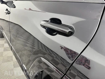 2022 Toyota RAV4 Hybrid SE - miniatura 24