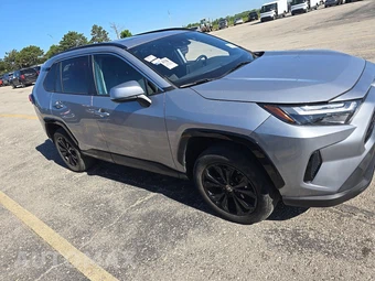 2022 Toyota RAV4 Hybrid SE - miniatura 3