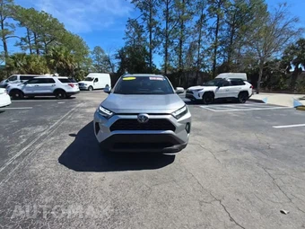 2022 Toyota RAV4 Hybrid SE - miniatura 2