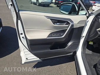 2022 Toyota RAV4 Hybrid XLE - miniatura 9