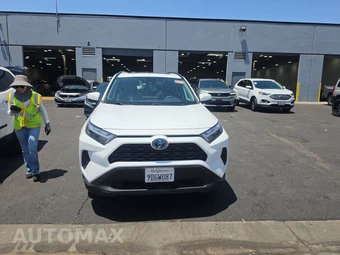 2022 Toyota RAV4 Hybrid XLE – miniatura 2